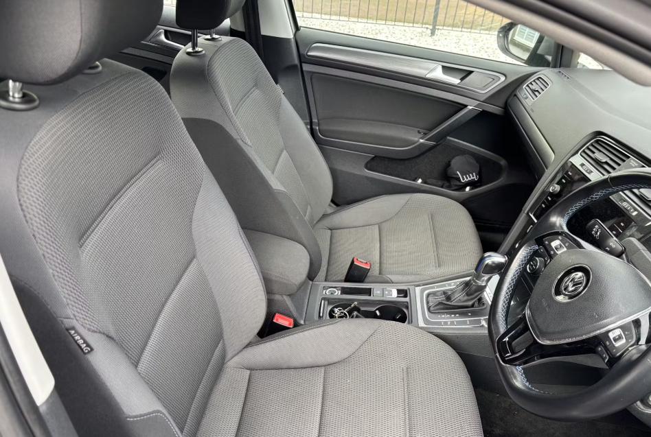 Used Volkswagen Golf 2019 for sale - 77628491: Photo 4