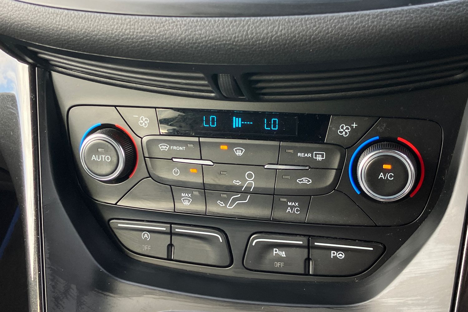 Used Ford Kuga 2018 for sale - 76654476: Photo 9