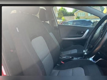 Used Kia Ceed 2017 for sale - 78847531: Photo
