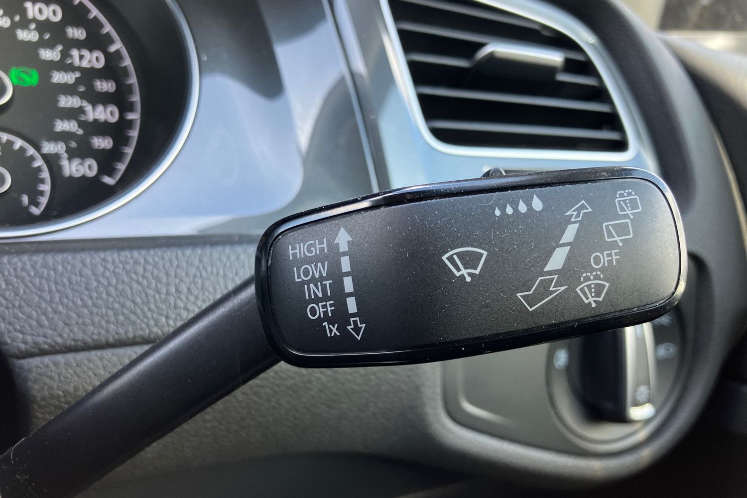 Used Volkswagen Golf 2018 for sale - 75898397: Photo 15