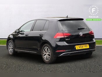Used Volkswagen Golf 2018 for sale - 75898397: Photo