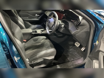 Used Peugeot 408 2024 for sale - 76515994: Photo