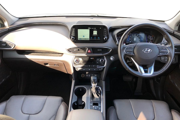 Used Hyundai Santa Fe 2019 for sale - 76197715: Photo 3