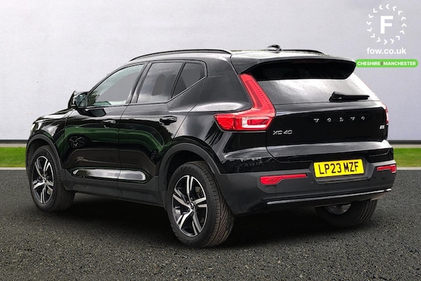 Used Volvo XC40 2023 for sale - 75474943: Photo 2