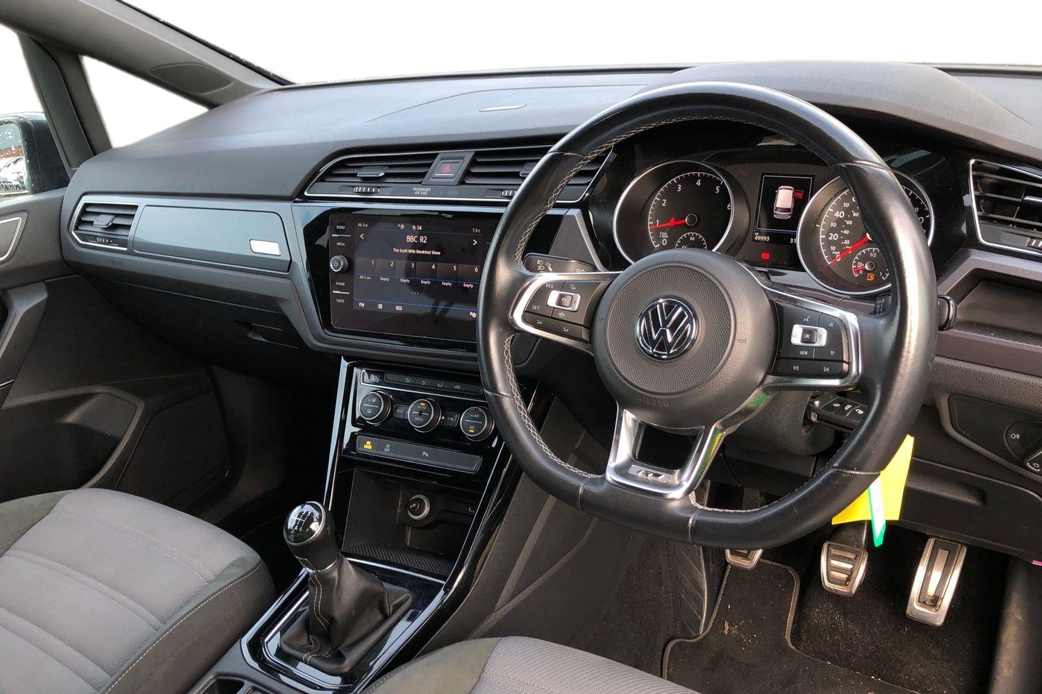 Used Volkswagen Touran 2019 for sale - 77805239: Photo 3