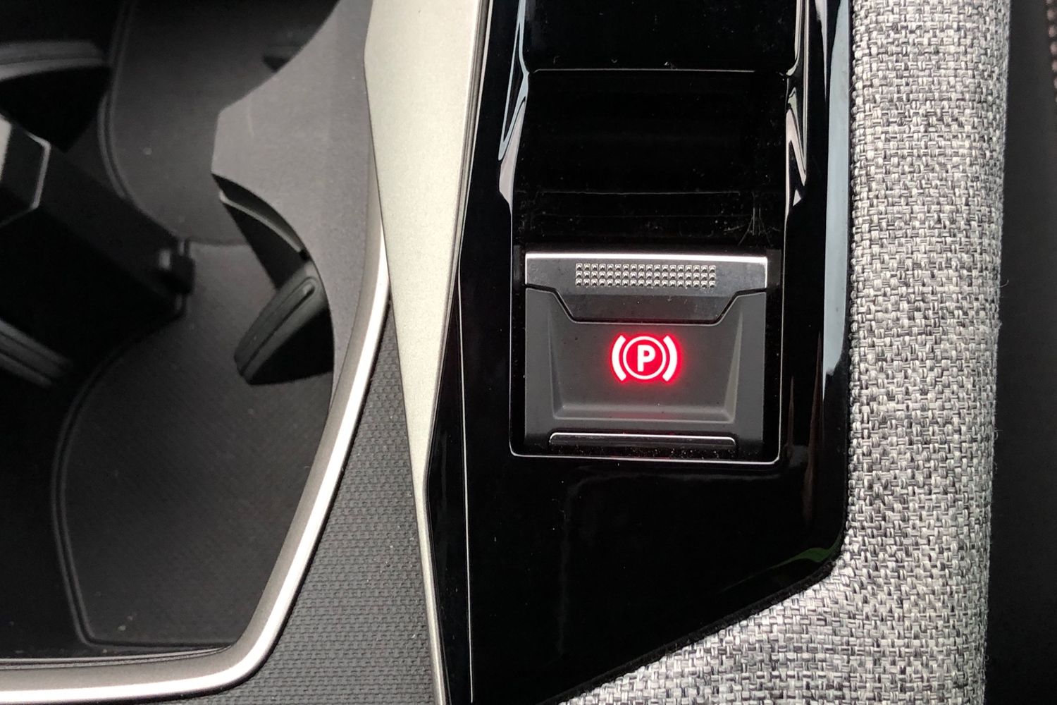 Used Peugeot 3008 2025 for sale - 77106985: Photo 16