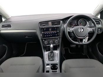 Used Volkswagen Golf 2018 for sale - 76469271: Photo