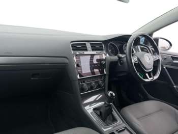 Used Volkswagen Golf 2019 for sale - 75112850: Photo