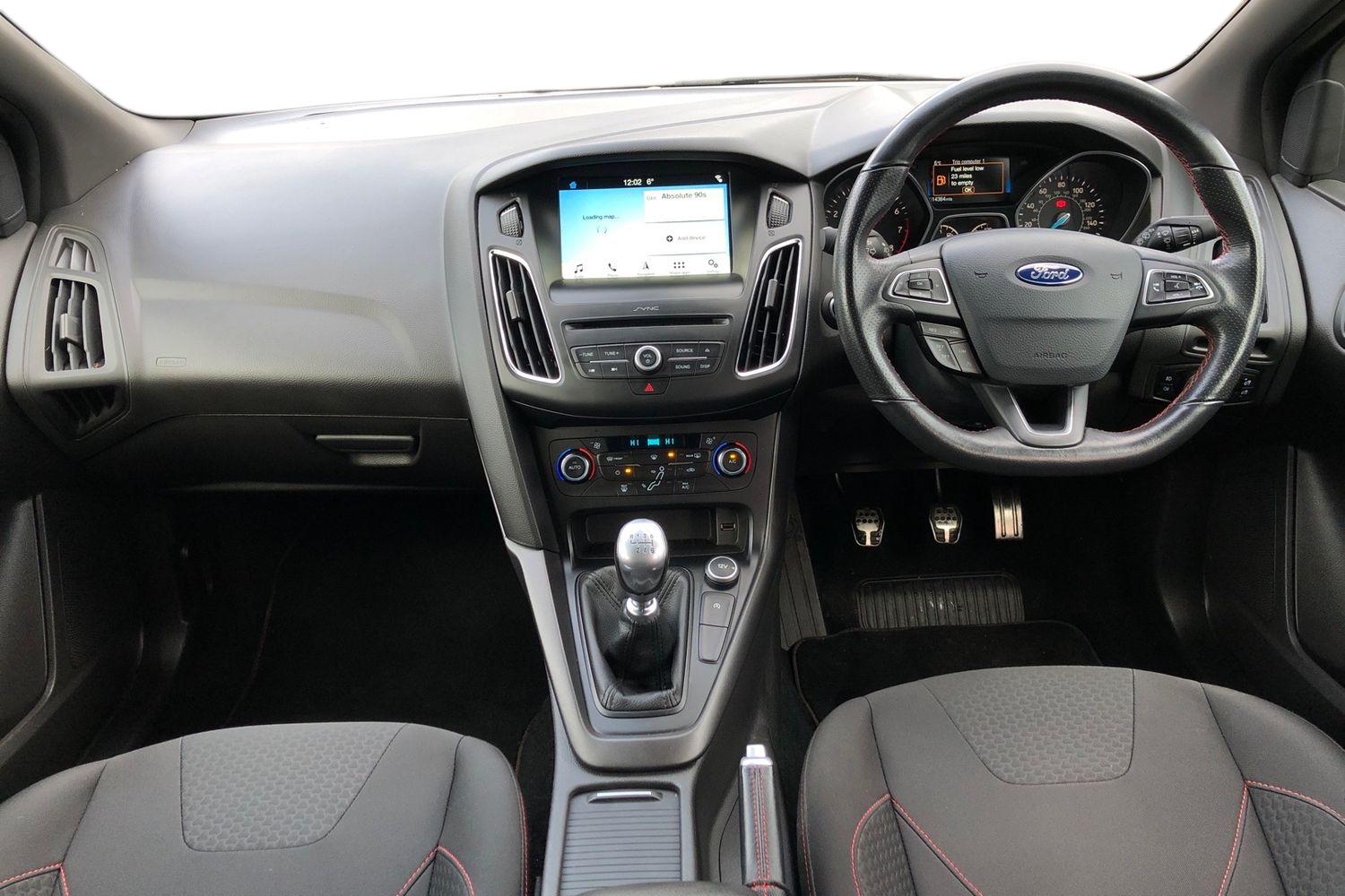 Used Ford Focus 2018 for sale - 77842942: Photo 2