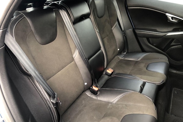 Used Volvo V40 2015 for sale - 76316326: Photo 13