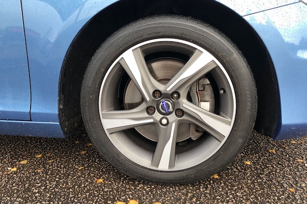 Used Volvo V40 2015 for sale - 76316326: Photo 15
