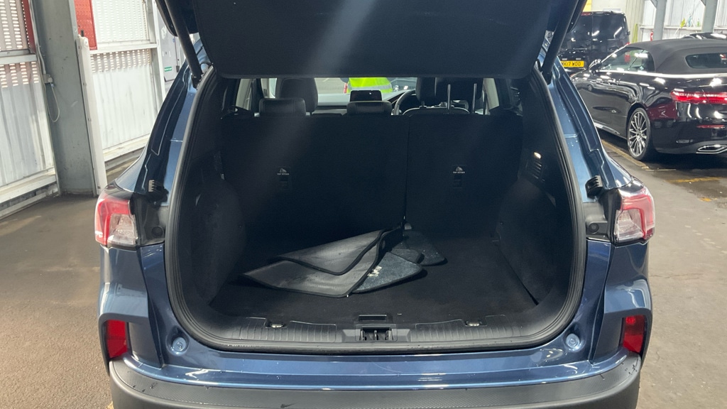 Used Ford Kuga 2021 for sale - 76916431: Photo 3