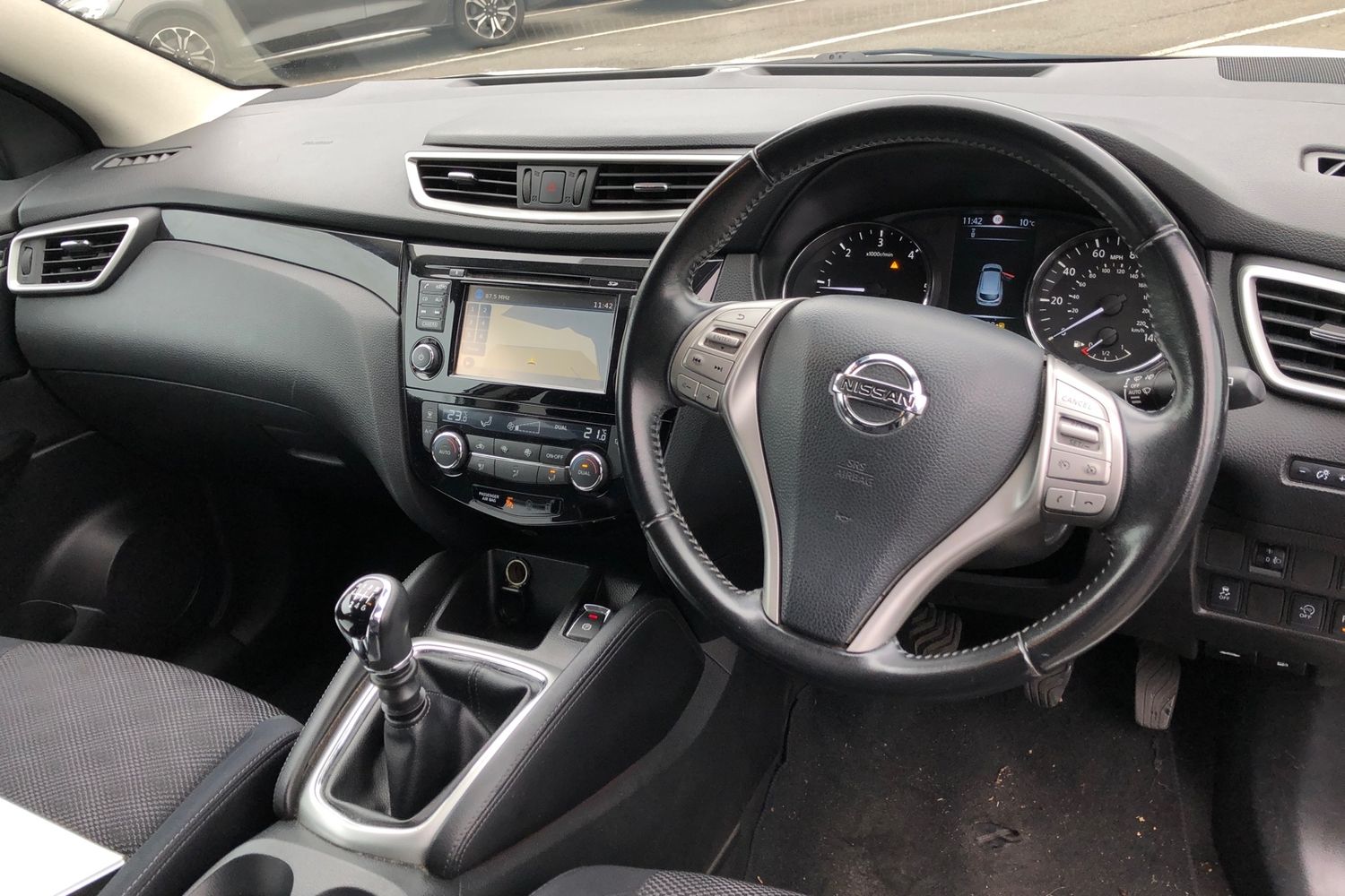 Used Nissan Qashqai 2017 for sale - 76411597: Photo 3