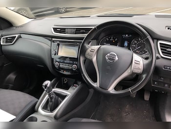 Used Nissan Qashqai 2017 for sale - 76411597: Photo