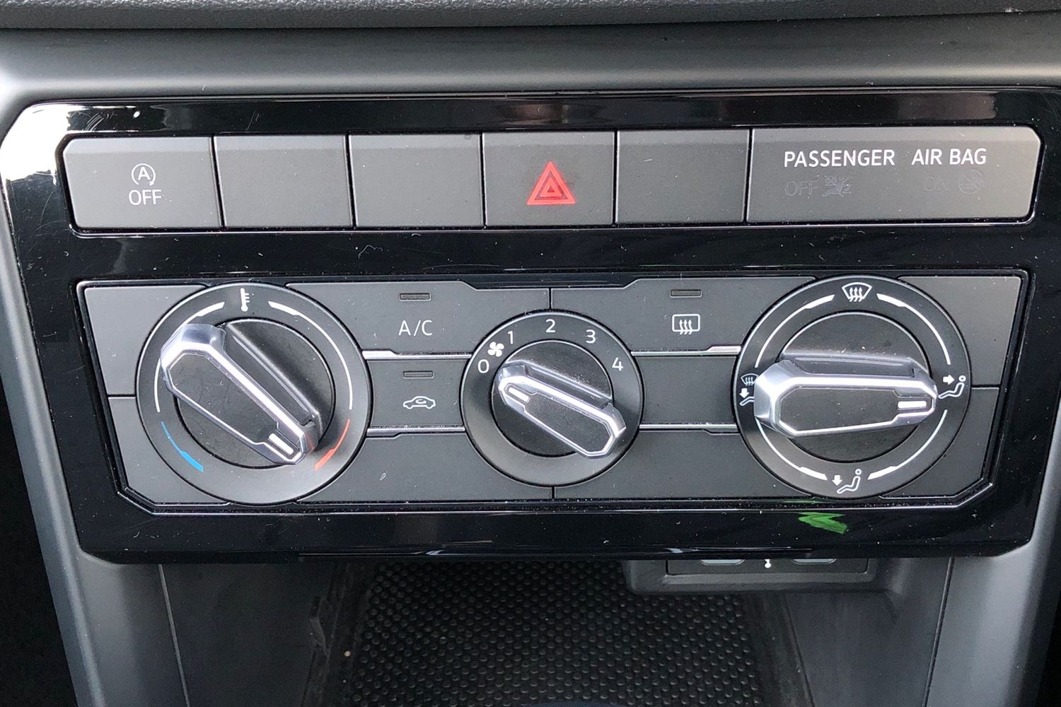 Used Volkswagen T-Cross 2023 for sale - 77407512: Photo 12