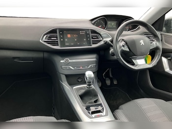 Used Peugeot 308 2018 for sale - 79068750: Photo