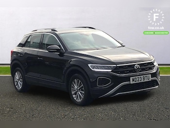 Used Volkswagen T-Roc 2023 for sale - 76429313: Photo
