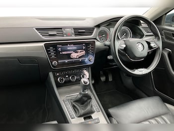 Used Skoda Superb 2020 for sale - 75871980: Photo