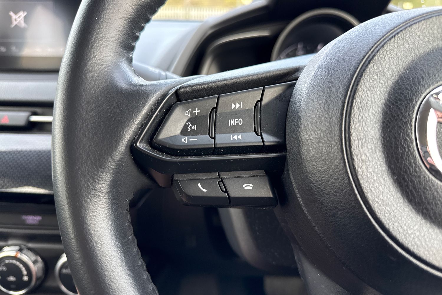 Used Mazda Mazda2 2019 for sale - 76353328: Photo 6