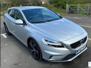 Used Volvo V40 2017 for sale - 78155102: Photo