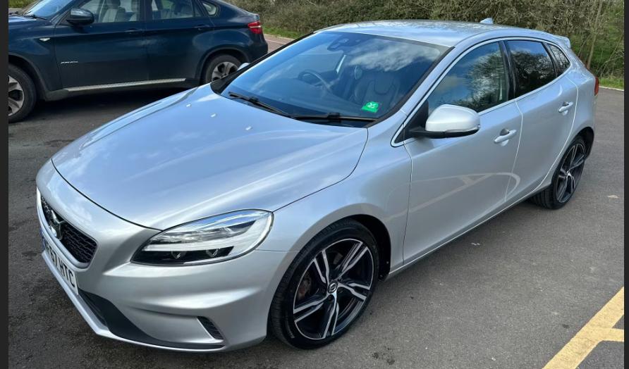 Used Volvo V40 2017 for sale - 78155102: Photo 3