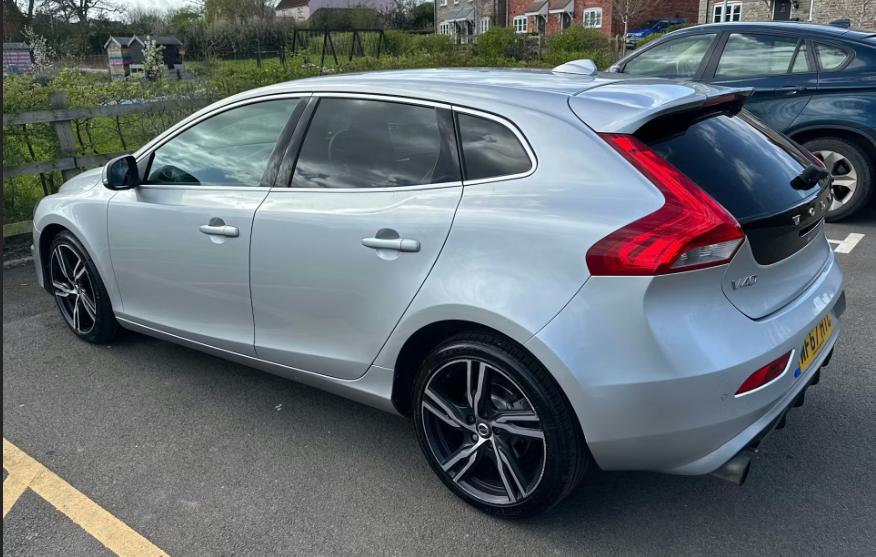 Used Volvo V40 2017 for sale - 78155102: Photo 4