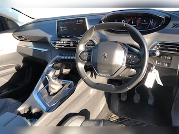 Used Peugeot 3008 2020 for sale - 75872011: Photo