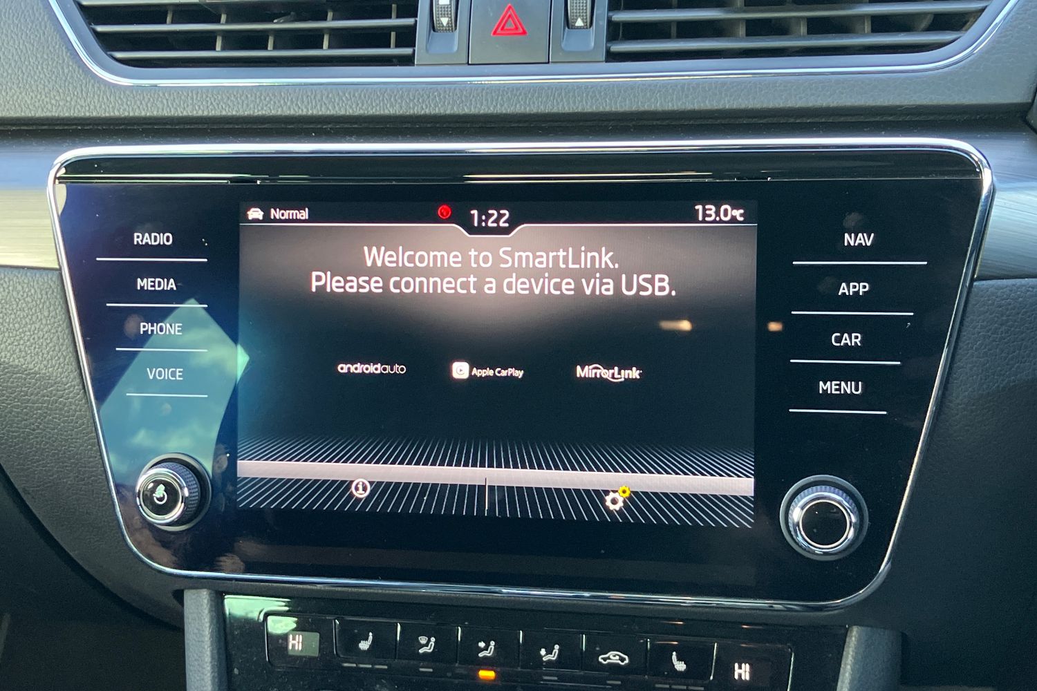 Used Skoda Superb 2020 for sale - 76798536: Photo 8