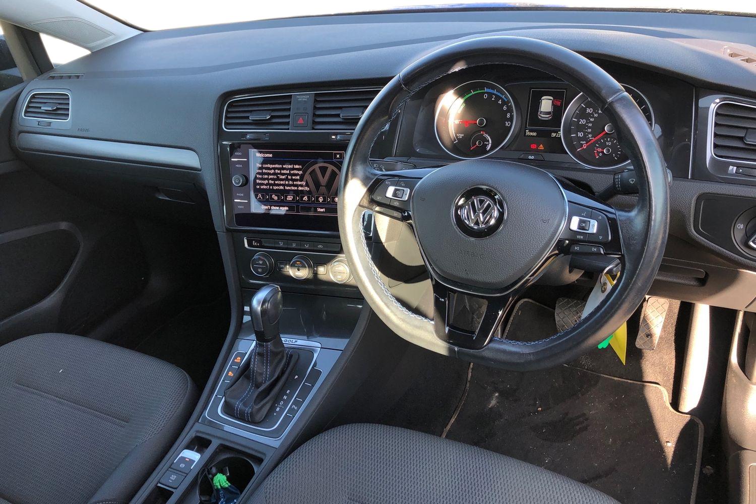 Used Volkswagen Golf 2020 for sale - 77742089: Photo 3