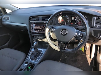 Used Volkswagen Golf 2020 for sale - 77742089: Photo