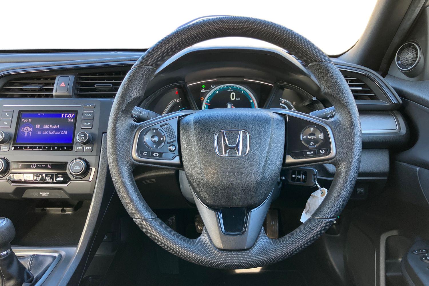 Used Honda Civic 2019 for sale - 76272534: Photo 5