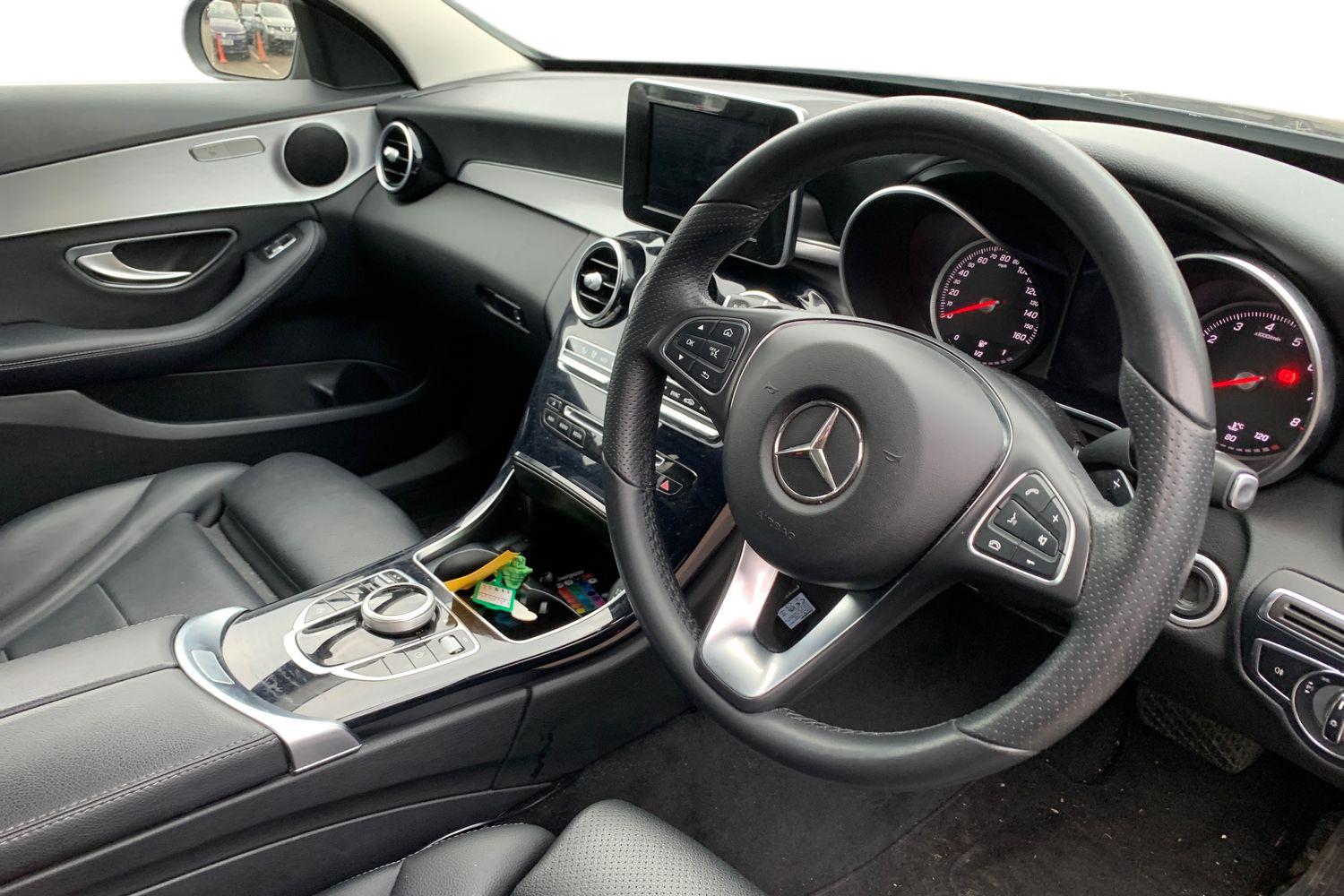 Used Mercedes-Benz C Class 2018 for sale - 77514804: Photo 3