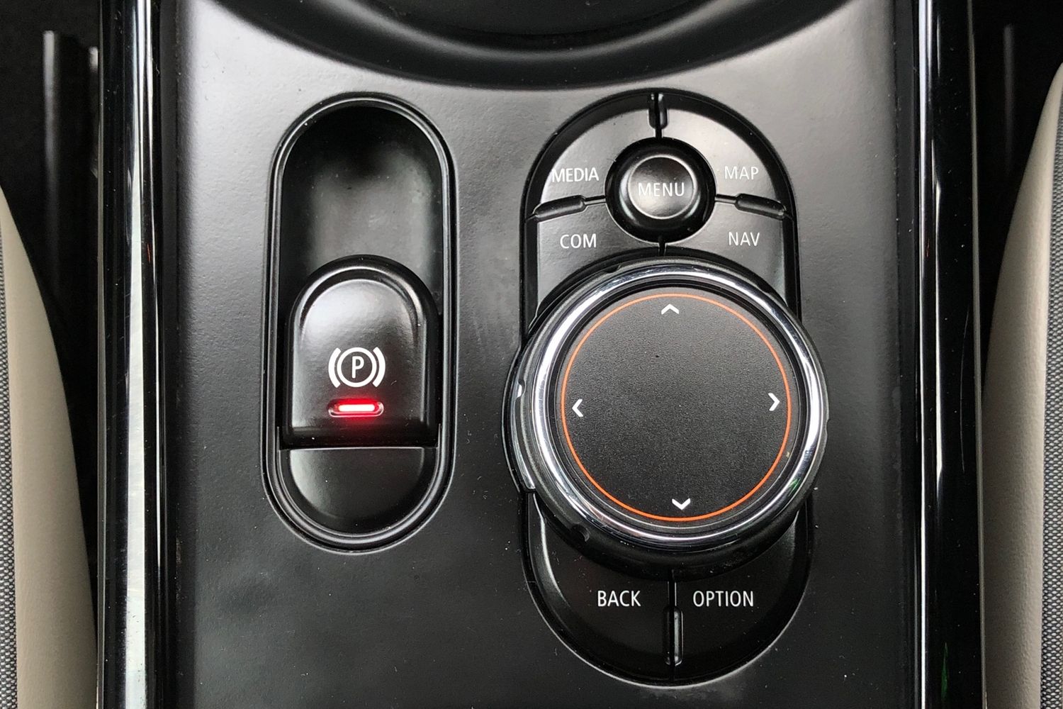 Used MINI Clubman 2019 for sale - 76236688: Photo 19