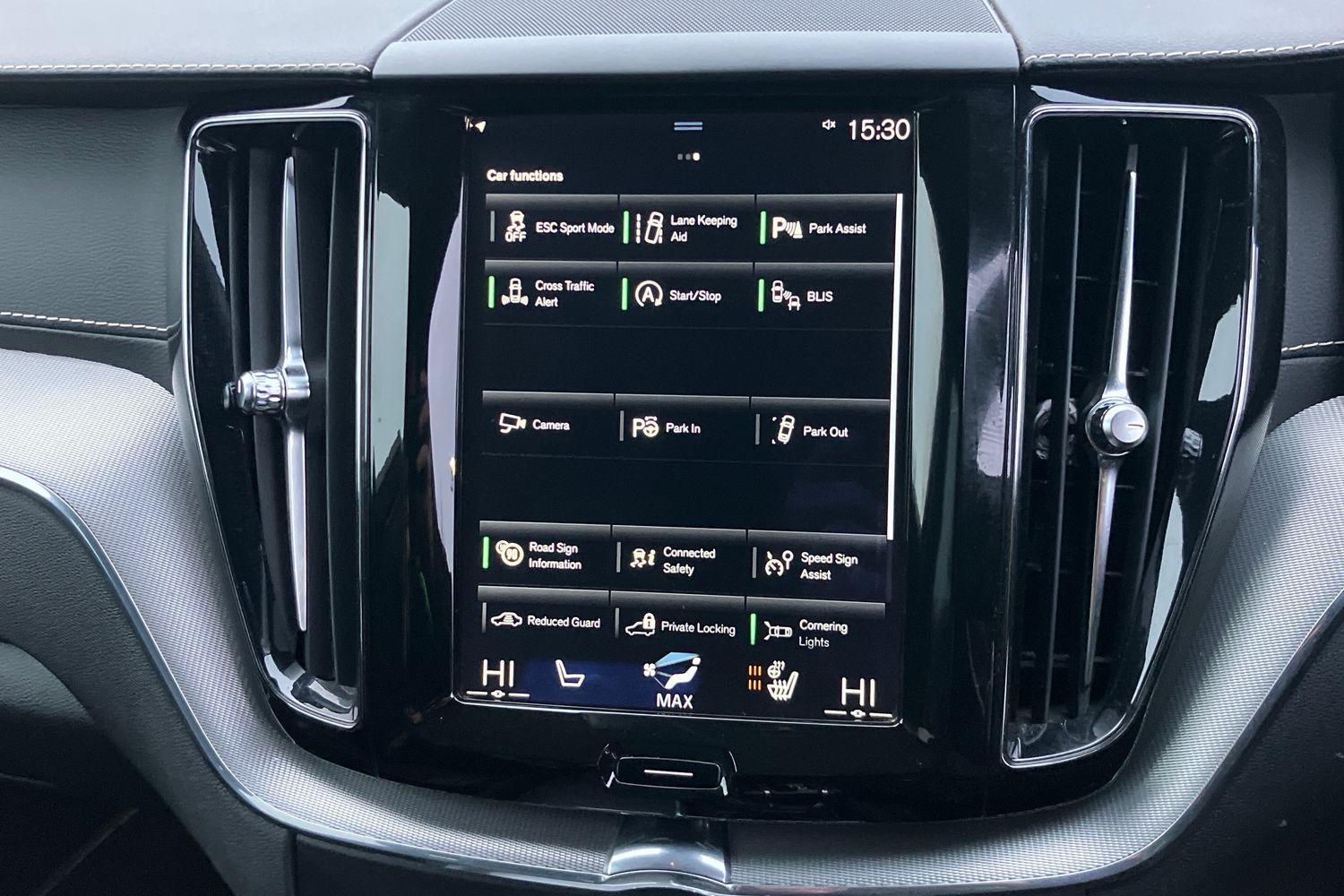 Used Volvo XC60 2017 for sale - 76461011: Photo 11