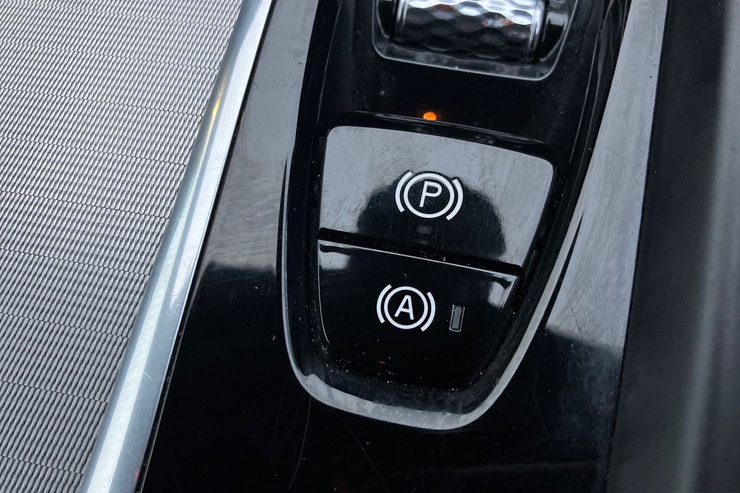 Used Volvo XC60 2017 for sale - 76461011: Photo 16