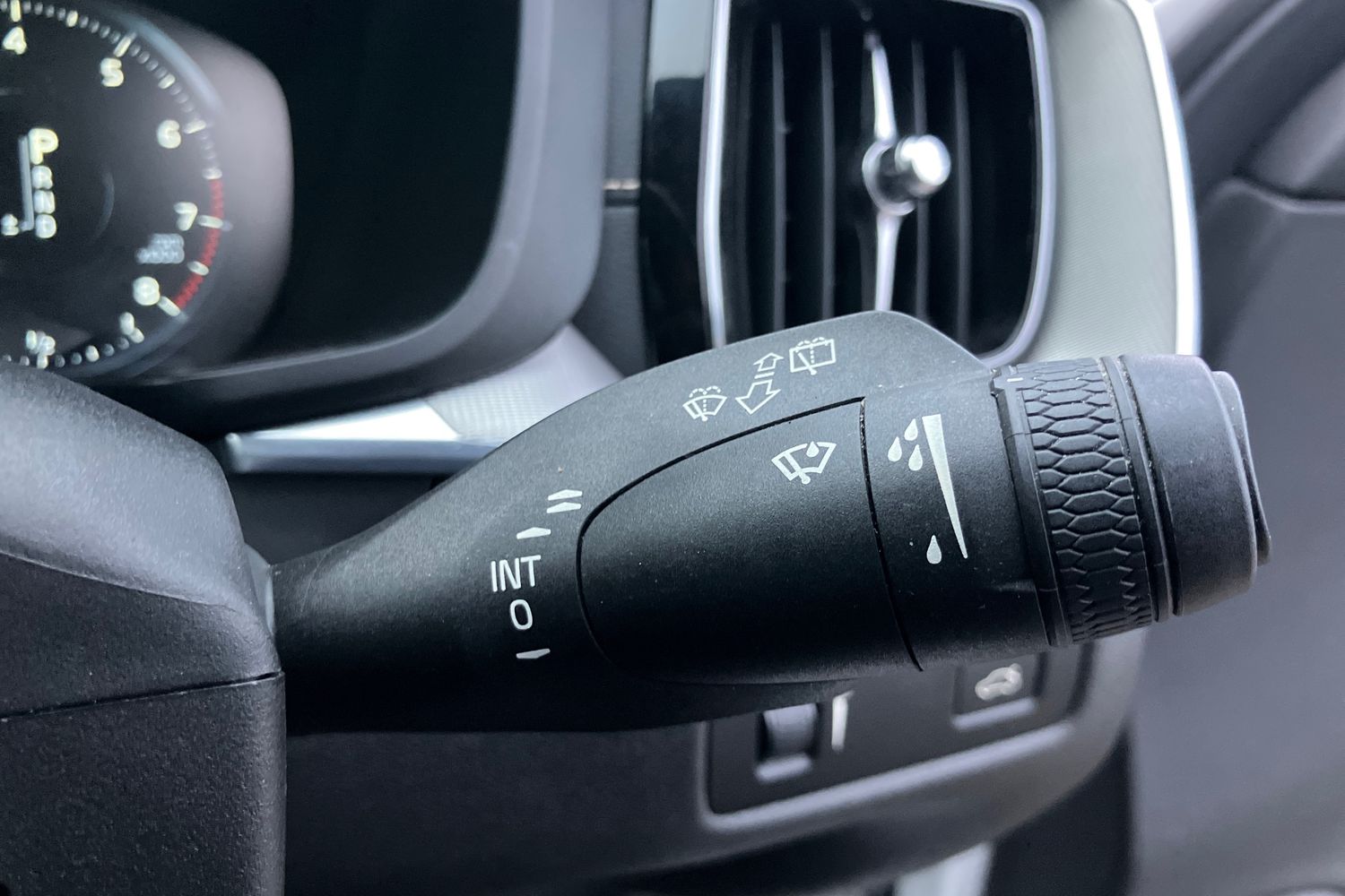 Used Volvo XC60 2017 for sale - 76461011: Photo 20