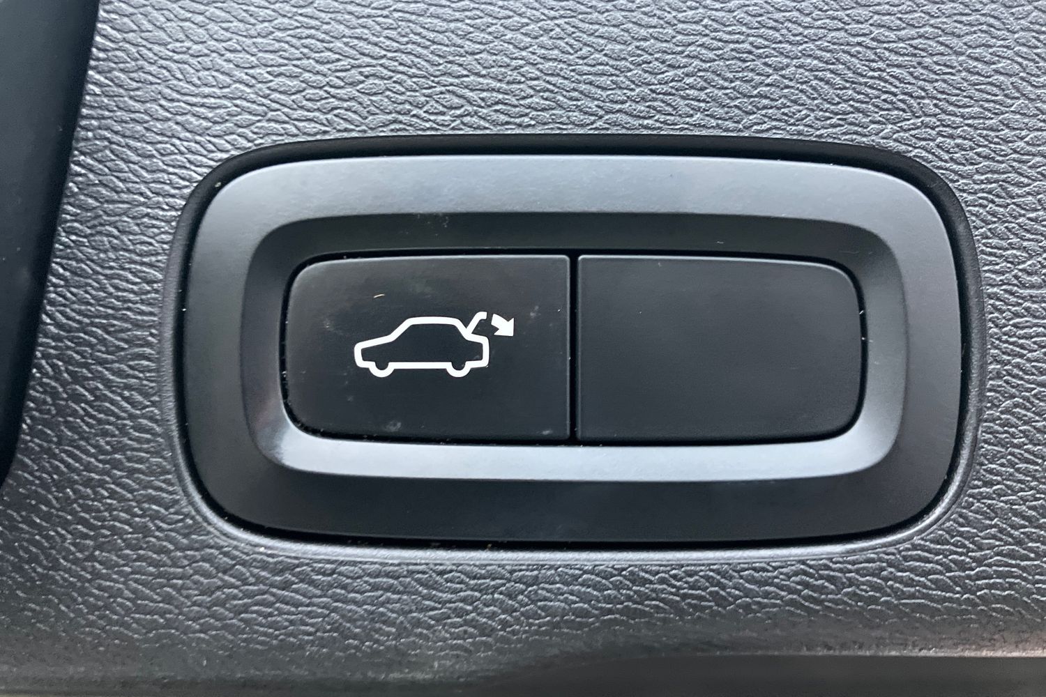 Used Volvo XC60 2017 for sale - 76461011: Photo 25