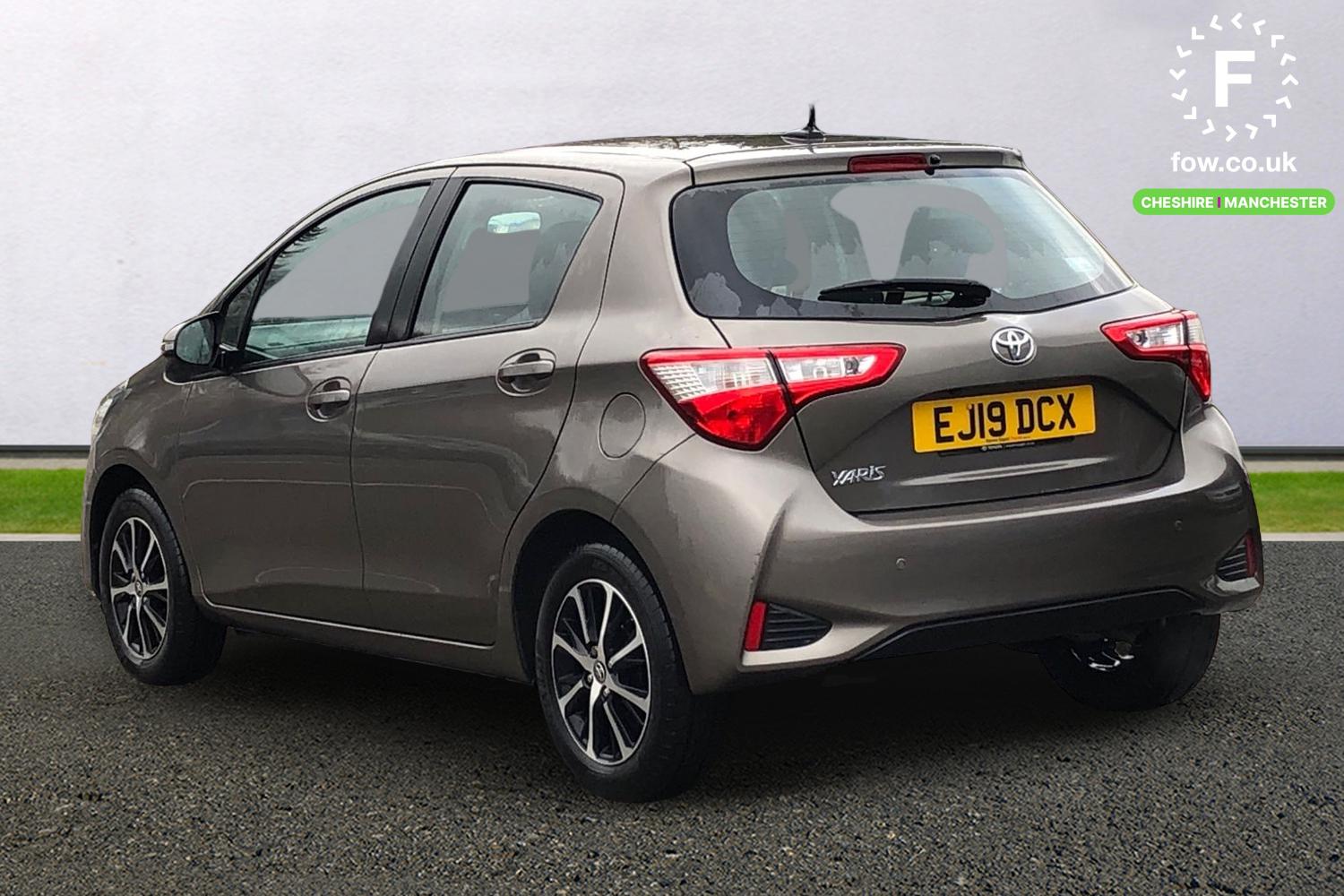 Used Toyota Yaris 2019 for sale - 77361709: Photo 2
