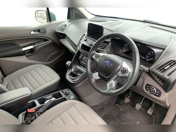 Used Ford Grand Tourneo Connect 2020 for sale - 76469191: Photo