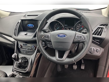 Used Ford Kuga 2019 for sale - 75898869: Photo