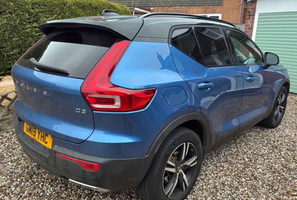 Used Volvo XC40 2019 for sale - 77641956: Photo 2