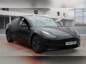 Used Tesla Model 3 2021 for sale - 75898200: Photo