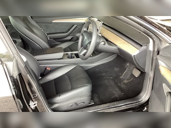 Used Tesla Model 3 2021 for sale - 75898200: Photo