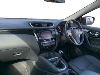 Used Nissan Qashqai 2017 for sale - 74834830: Photo