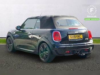 Used MINI Convertible 2018 for sale - 79059820: Photo