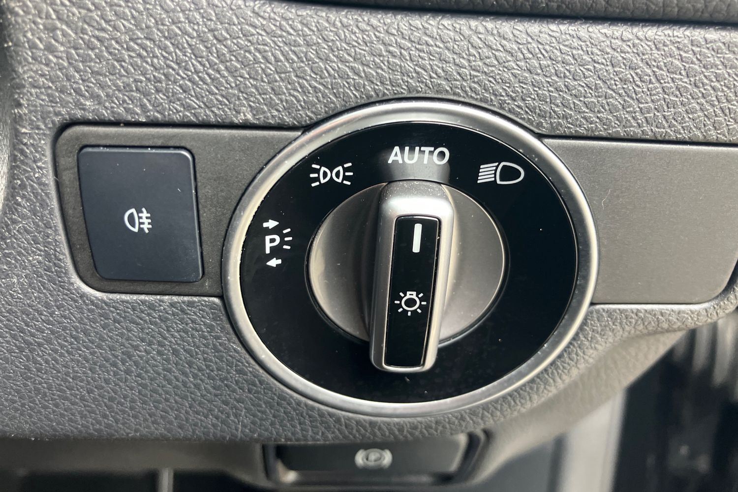 Used Mercedes-Benz GLA 2018 for sale - 76637110: Photo 19