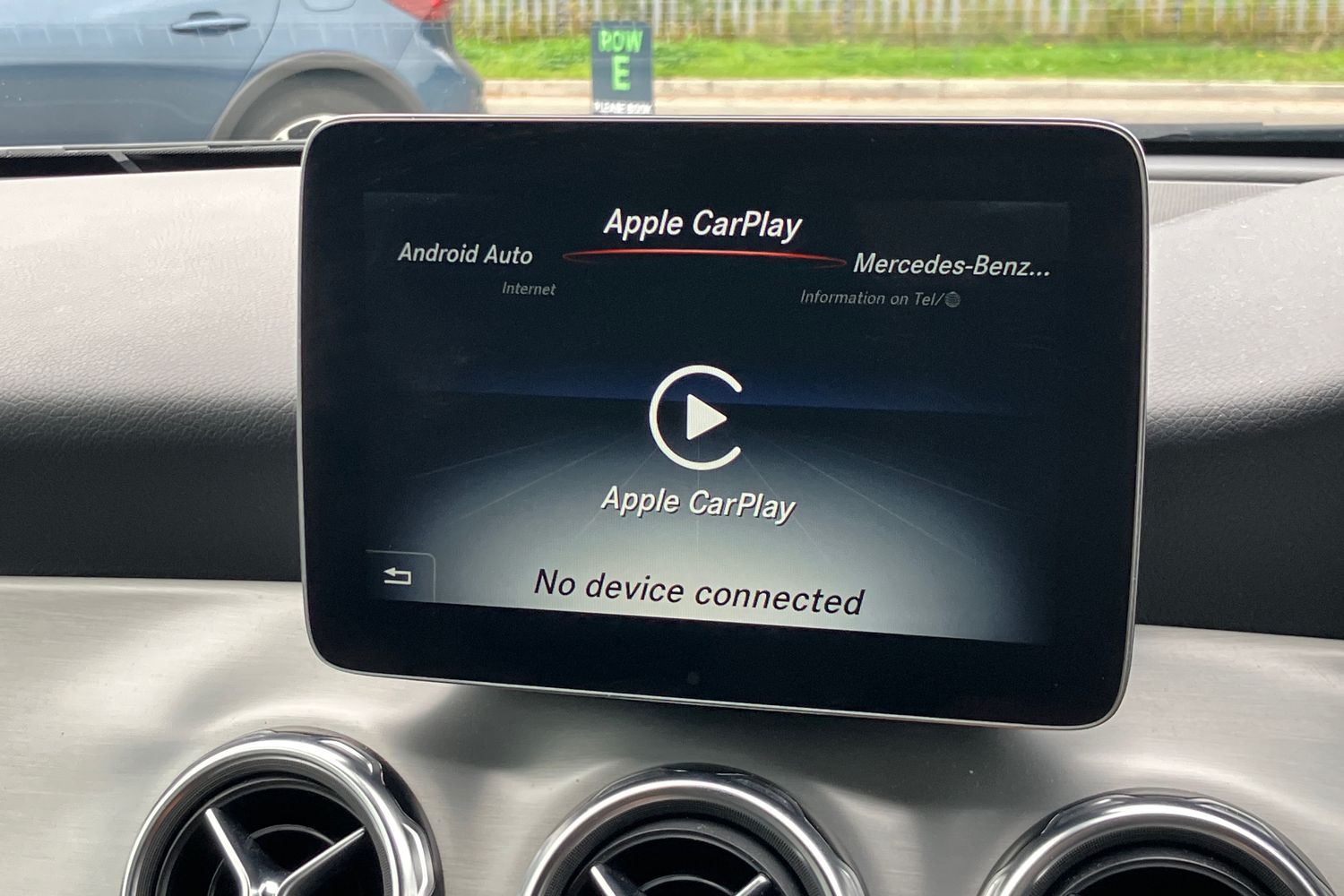 Used Mercedes-Benz GLA 2018 for sale - 76637110: Photo 8