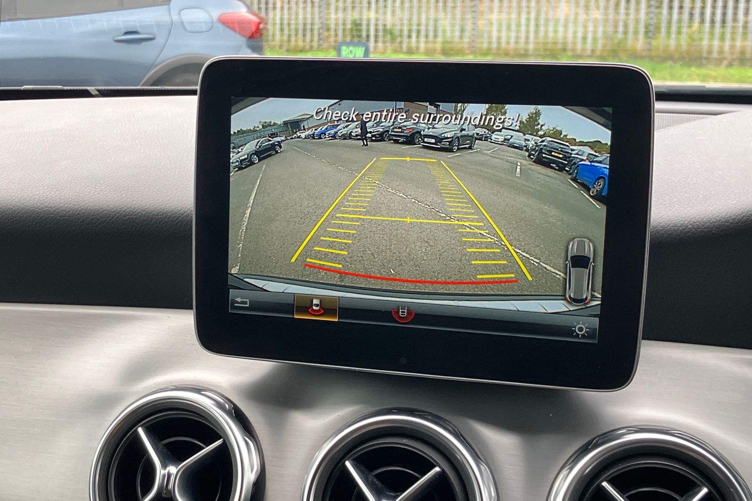 Used Mercedes-Benz GLA 2018 for sale - 76637110: Photo 9