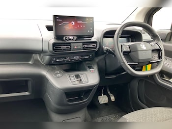 Used Vauxhall Combo Life 2025 for sale - 79468858: Photo