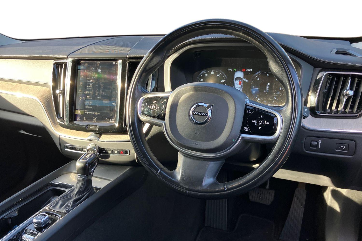 Used Volvo XC60 2017 for sale - 77654225: Photo 3